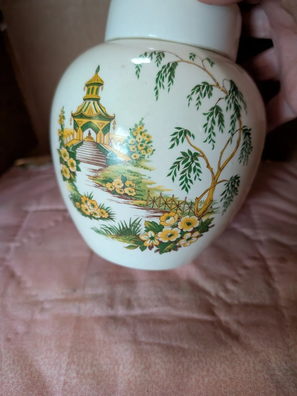 White Porcelain Ginger Jar with Yellow Pagoda and Green Willow Design